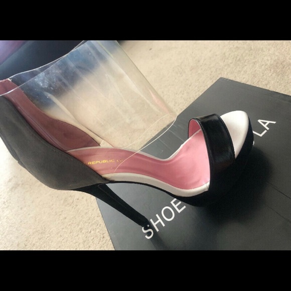 Stylish Heels - Picture 1 of 3